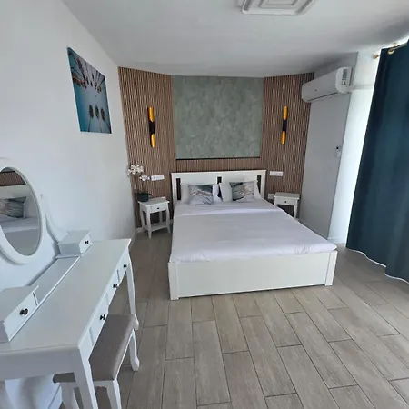 Palm Breeze - Americas * Playa de las Américas