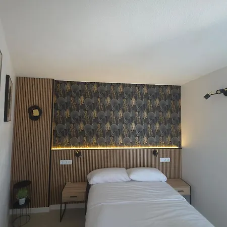 Palm Breeze - Americas Apartment